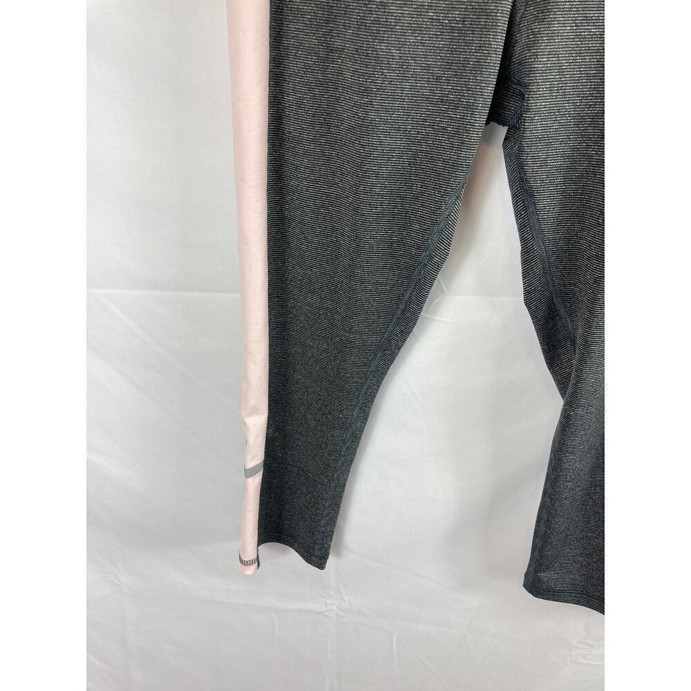 Marika Sport Grey Crop Leggings Size Medium - Picture 3 of 6
